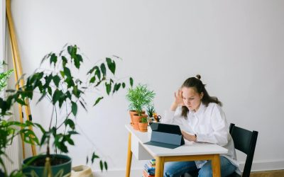 14 Small Business Ideas for Teens and How to Dominate Them